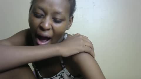 sexxy bum online show from 02/25/25, 03:20