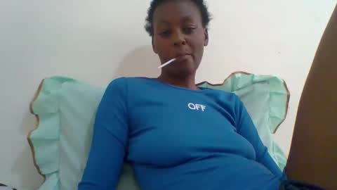 sexxy bum online show from 10/06/25, 09:18