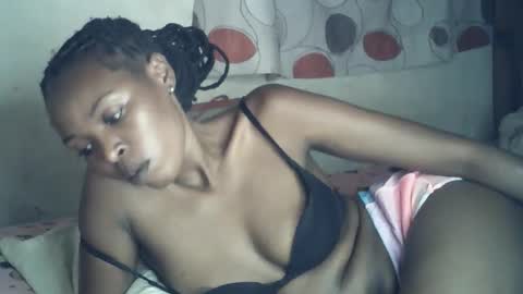 Snapshot of sexxy_curvy23 chatting on 01/08/26, 06:43 sexxy_curvy23 online show from 01/08/26, 06:43