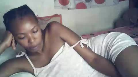 Snapshot of sexxy_curvy23 chatting on 01/10/26, 02:02 sexxy_curvy23 online show from 01/10/26, 02:02