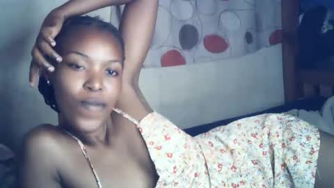 Snapshot of sexxy_curvy23 chatting on 01/15/26, 07:02 sexxy_curvy23 online show from 01/15/26, 07:02