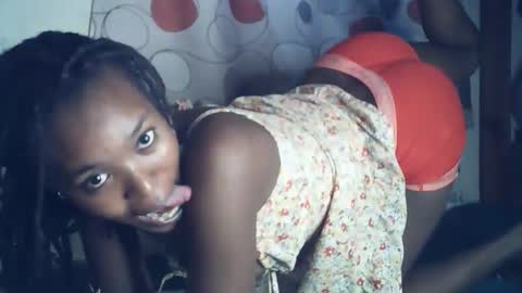 Snapshot of sexxy_curvy23 chatting on 03/20/26, 08:19 sexxy_curvy23 online show from 03/20/26, 08:19