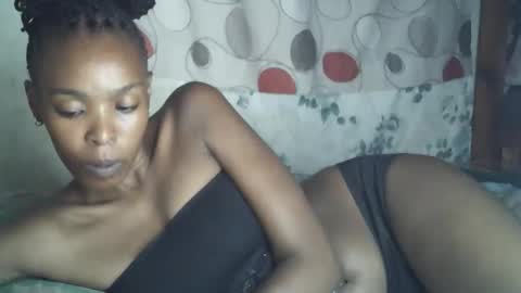 Snapshot of sexxy_curvy23 chatting on 03/25/26, 07:09 sexxy_curvy23 online show from 03/25/26, 07:09