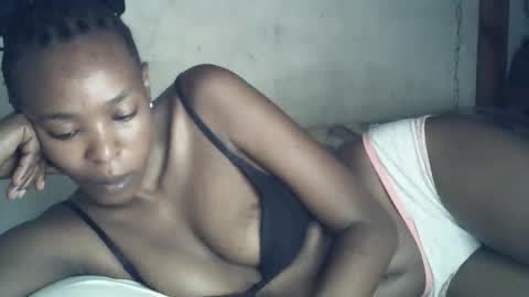 Snapshot of sexxy_curvy23 chatting on 04/05/26, 03:26 sexxy_curvy23 online show from 04/05/26, 03:26