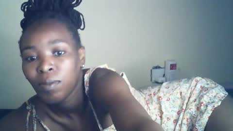 Snapshot of sexxy_curvy23 chatting on 05/03/26, 01:44 sexxy_curvy23 online show from 05/03/26, 01:44