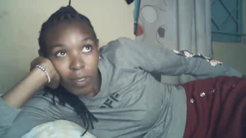 Snapshot of sexxy_curvy23 chatting on 06/16/26, 03:53 sexxy_curvy23 online show from 06/16/26, 03:53