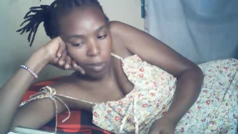 Snapshot of sexxy_curvy23 chatting on 06/25/26, 05:12 sexxy_curvy23 online show from 06/25/26, 05:12