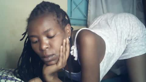 Snapshot of sexxy_curvy23 chatting on 06/28/26, 03:12 sexxy_curvy23 online show from 06/28/26, 03:12