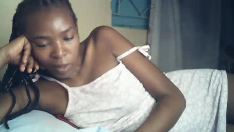 Snapshot of sexxy_curvy23 chatting on 06/29/26, 03:35 sexxy_curvy23 online show from 06/29/26, 03:35
