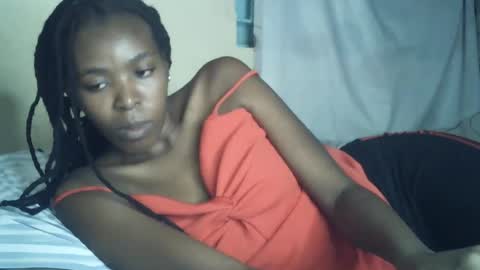 Snapshot of sexxy_curvy23 chatting on 07/05/26, 04:19 sexxy_curvy23 online show from 07/05/26, 04:19