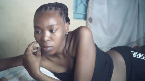 Snapshot of sexxy_curvy23 chatting on 07/14/26, 04:17 sexxy_curvy23 online show from 07/14/26, 04:17