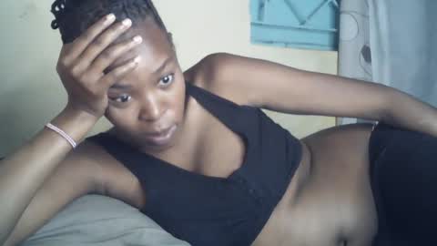 Snapshot of sexxy_curvy23 chatting on 07/17/26, 04:08 sexxy_curvy23 online show from 07/17/26, 04:08