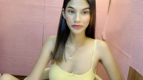 Dahlia online show from 06/24/26, 05:28