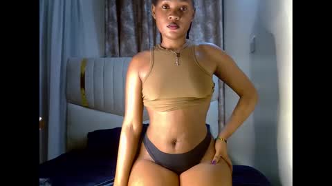Snapshot of sexxy_lily22 chatting on 06/05/26, 12:50 sexxy lily22 online show from 06/05/26, 12:50