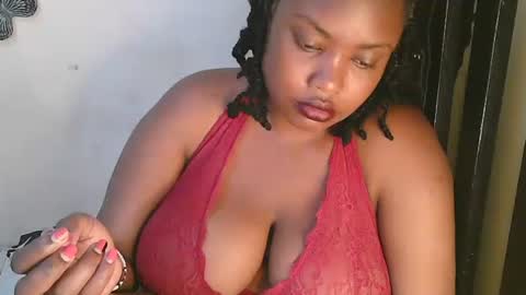 Snapshot of sexxy_mish chatting on 09/18/25, 07:10 sexxy_mish online show from 09/18/25, 07:10