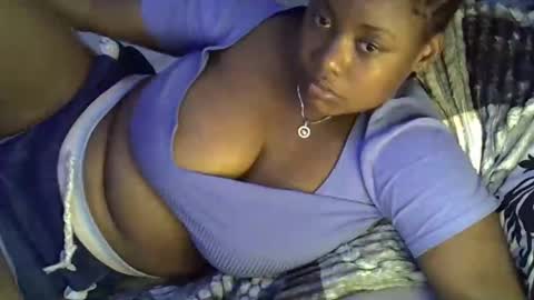 Snapshot of sexxy_mish chatting on 10/16/25, 05:47 sexxy_mish online show from 10/16/25, 05:47