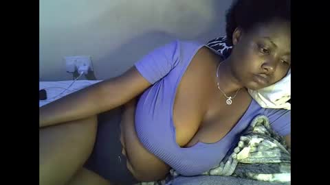 Snapshot of sexxy_mish chatting on 10/22/25, 11:59 sexxy_mish online show from 10/22/25, 11:59