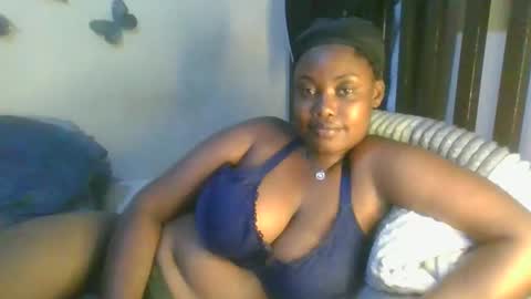 Snapshot of sexxy_mish chatting on 01/08/26, 05:04 sexxy_mish online show from 01/08/26, 05:04