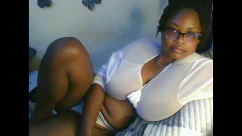 Snapshot of sexxy_mish chatting on 01/10/26, 04:36 sexxy_mish online show from 01/10/26, 04:36