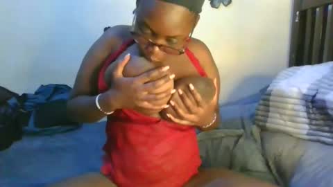 Snapshot of sexxy_mish chatting on 02/16/26, 07:32 sexxy_mish online show from 02/16/26, 07:32