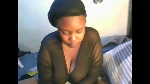 Snapshot of sexxy_mish chatting on 02/18/26, 04:41 sexxy_mish online show from 02/18/26, 04:41