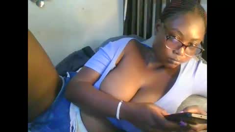 Snapshot of sexxy_mish chatting on 03/24/26, 04:50 sexxy_mish online show from 03/24/26, 04:50