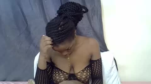 Snapshot of sexxy_montana chatting on 02/19/26, 08:32 sexxy_montana online show from 02/19/26, 08:32
