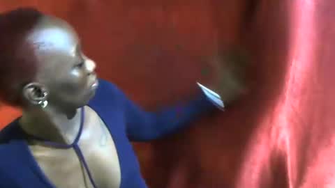 Snapshot of sexxy_veee chatting on 09/18/25, 03:41 sexxy_veee online show from 09/18/25, 03:41