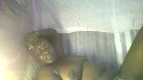 Snapshot of sexxychris123 chatting on 05/19/26, 06:25 24 online show from 05/19/26, 06:25