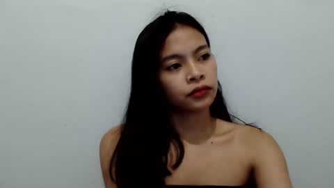 Snapshot of sexxygirll20 chatting on 07/07/26, 02:43 Hi im jenny online show from 07/07/26, 02:43