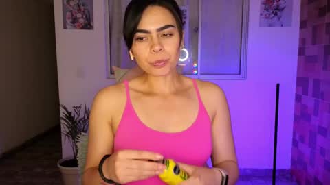 Snapshot of sexxylady__ chatting on 02/26/25, 05:09 Angie online show from 02/26/25, 05:09