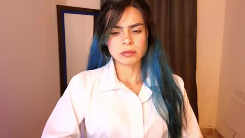 Snapshot of sexxylady__ chatting on 10/05/25, 11:35 Angie online show from 10/05/25, 11:35