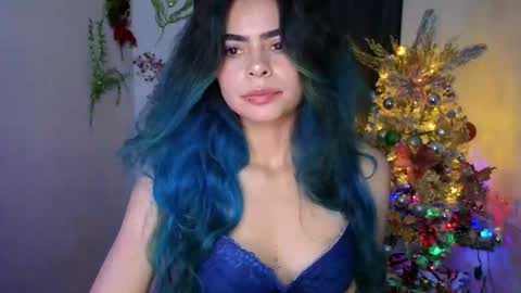 Snapshot of sexxylady__ chatting on 12/01/25, 10:42 Angie online show from 12/01/25, 10:42