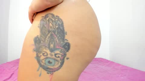 Snapshot of sexxylatincouple1 chatting on 02/10/26, 10:08 sexxylatincouple1 online show from 02/10/26, 10:08
