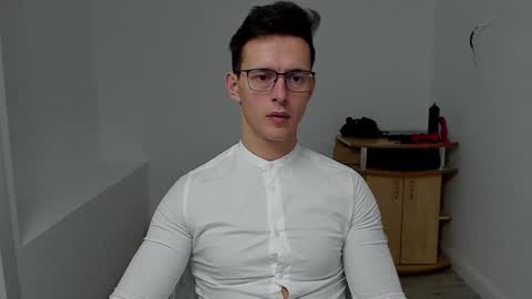 Sexxymuscles4U online show from 12/12/24, 06:57