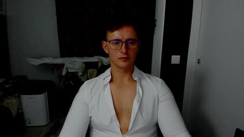 Sexxymuscles4U online show from 11/06/25, 03:13