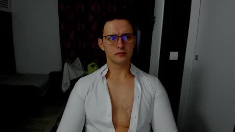 Sexxymuscles4U online show from 12/04/25, 08:34