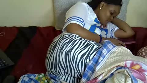 Snapshot of sexxyterry chatting on 10/01/25, 04:35 Sexxyterrys online show from 10/01/25, 04:35