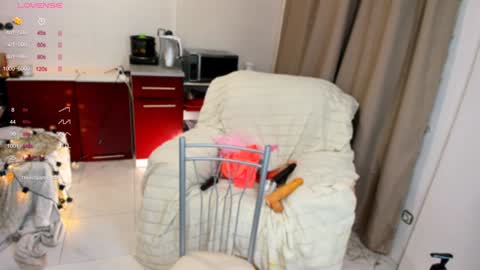 Snapshot of sexy__nimph chatting on 12/04/24, 08:18 Alice online show from 12/04/24, 08:18