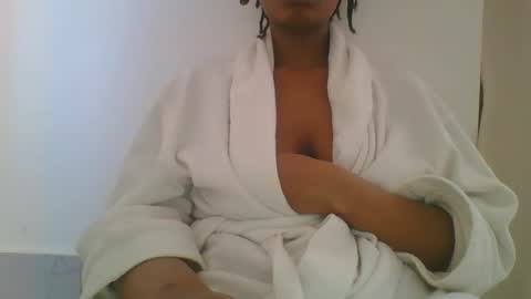 Snapshot of sexy__rhian chatting on 12/01/25, 11:37 sexy rhian online show from 12/01/25, 11:37