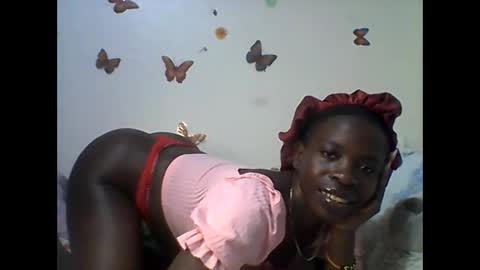Snapshot of sexy_annbel chatting on 09/19/25, 10:32 Ann online show from 09/19/25, 10:32