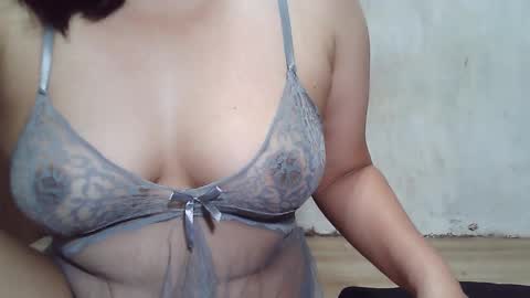 Snapshot of sexy_ashley0 chatting on 10/27/25, 05:06 ashley online show from 10/27/25, 05:06