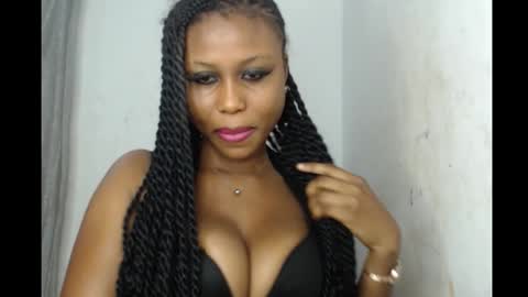 Snapshot of sexy_badgirl2 chatting on 09/23/25, 06:27 Sexy blackgirl2 online show from 09/23/25, 06:27