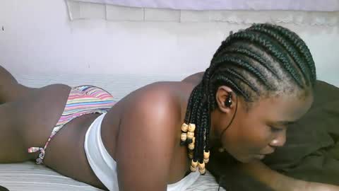 Snapshot of sexy_banice chatting on 07/15/26, 07:02 sexy_banice online show from 07/15/26, 07:02