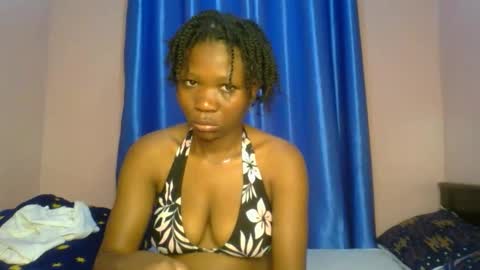 Snapshot of sexy_bellah1 chatting on 05/01/26, 12:32 bellah online show from 05/01/26, 12:32