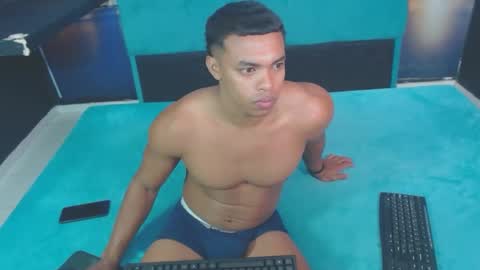sexy_bigcock01 online show from 01/22/25, 01:00
