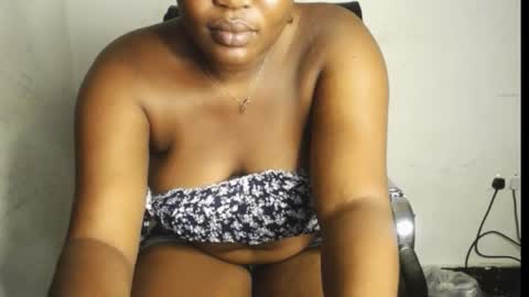 Snapshot of sexy_bigmama0 chatting on 06/06/26, 09:52 Jamilah online show from 06/06/26, 09:52
