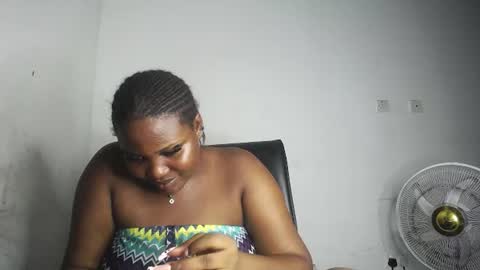 Snapshot of sexy_bigmama0 chatting on 06/08/26, 11:27 Jamilah online show from 06/08/26, 11:27