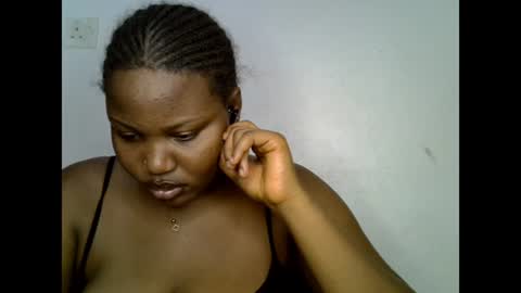 Snapshot of sexy_bigmama0 chatting on 06/13/26, 07:23 Jamilah online show from 06/13/26, 07:23