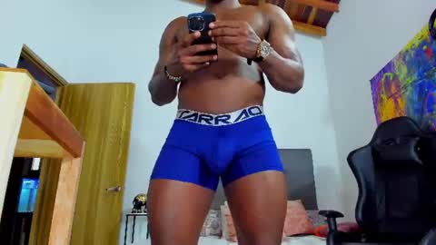 Snapshot of sexy_blackman chatting on 06/15/26, 10:23 sexy blackman online show from 06/15/26, 10:23